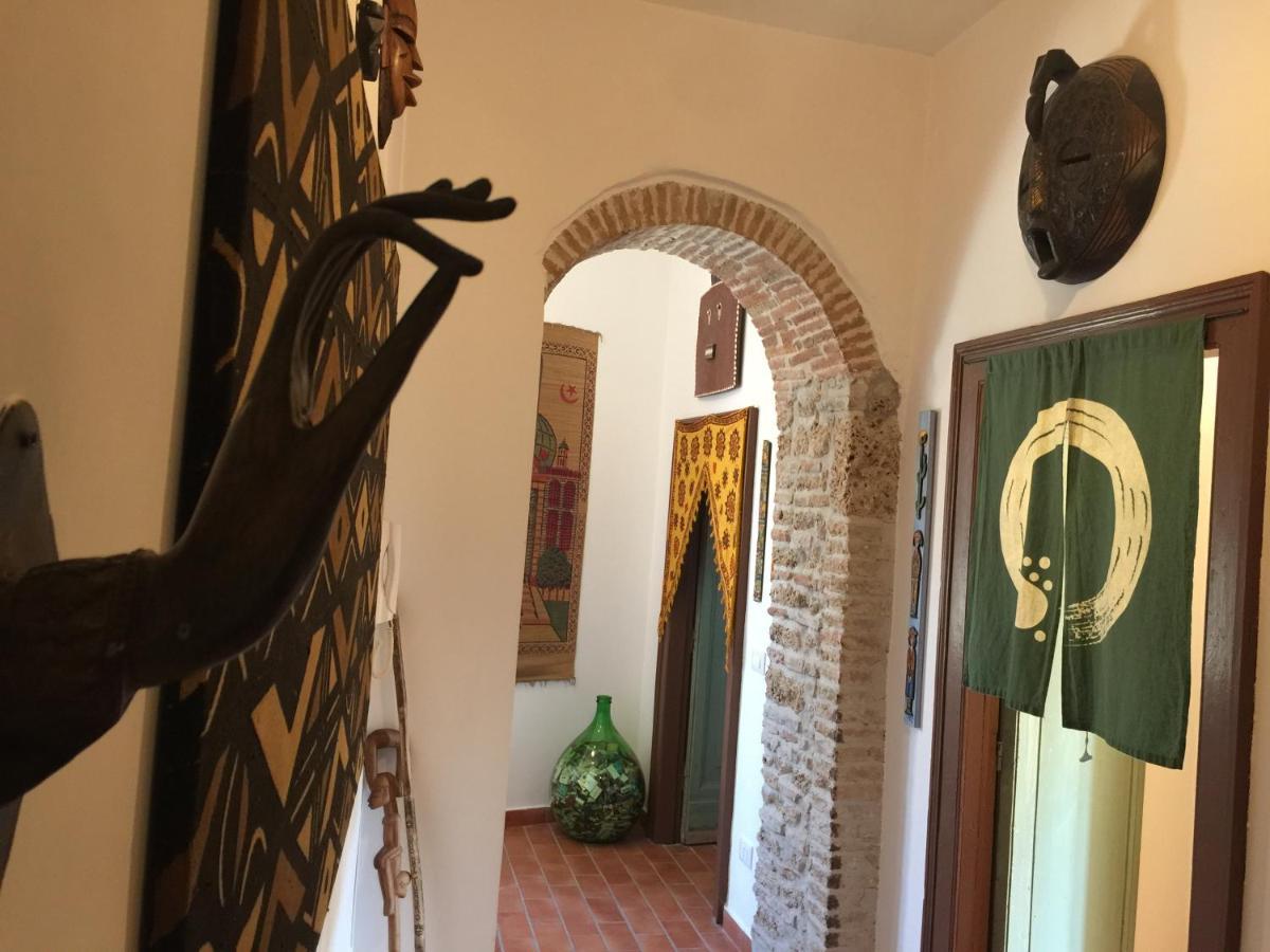Bed and Breakfast Stanza Con Bagno Privato In Attico Con Terrazza Castel di Tora Esterno foto
