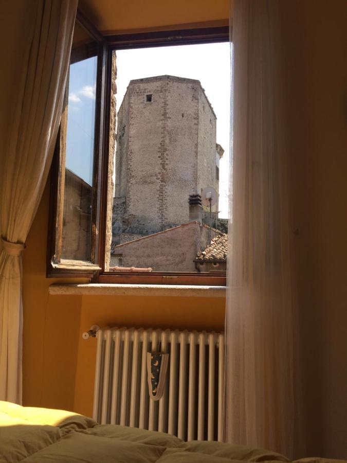 Bed and Breakfast Stanza Con Bagno Privato In Attico Con Terrazza Castel di Tora Esterno foto